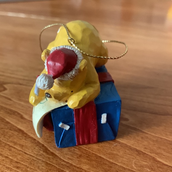 Adorable Winnie the Pooh Addressing Present to Piglet Christmas Ornament - Picture 2 of 6